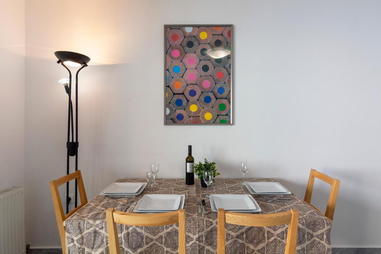 Central 3Bd Apt. Near Acropolis Athen Eksteriør bilde