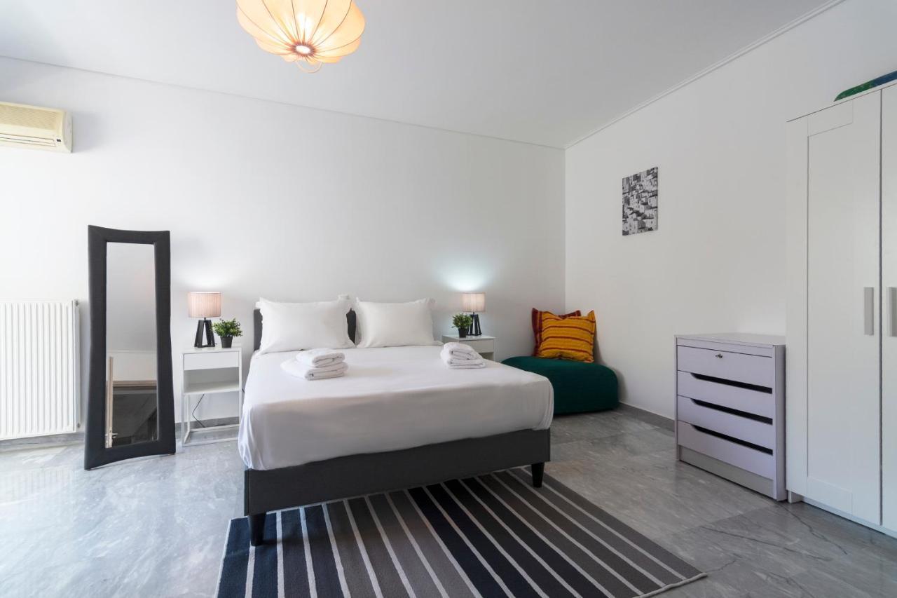 Central 3Bd Apt. Near Acropolis Athen Eksteriør bilde